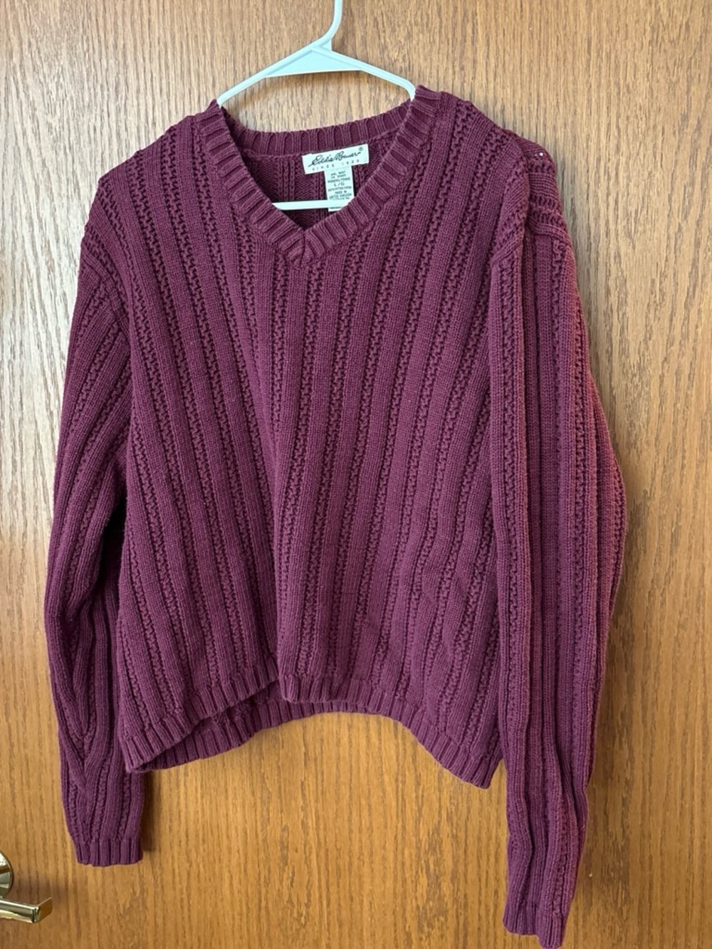 Eddie Bauer Womens V-Neck Cable Knit Sweater - Wine